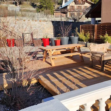 Apartment Magnifique T4 De Standing Renove Avec Terrasse Et Jardin, Piscine Et Sauna A - Fr-1-165b-18 Jausiers